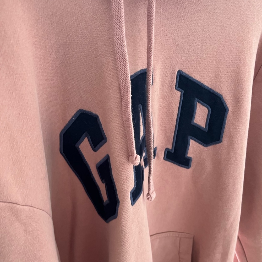 Oversized pink and navy Gap hoodie